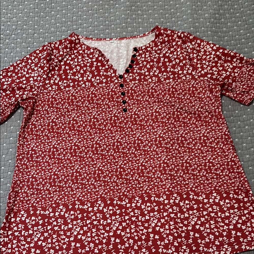 Red floral top